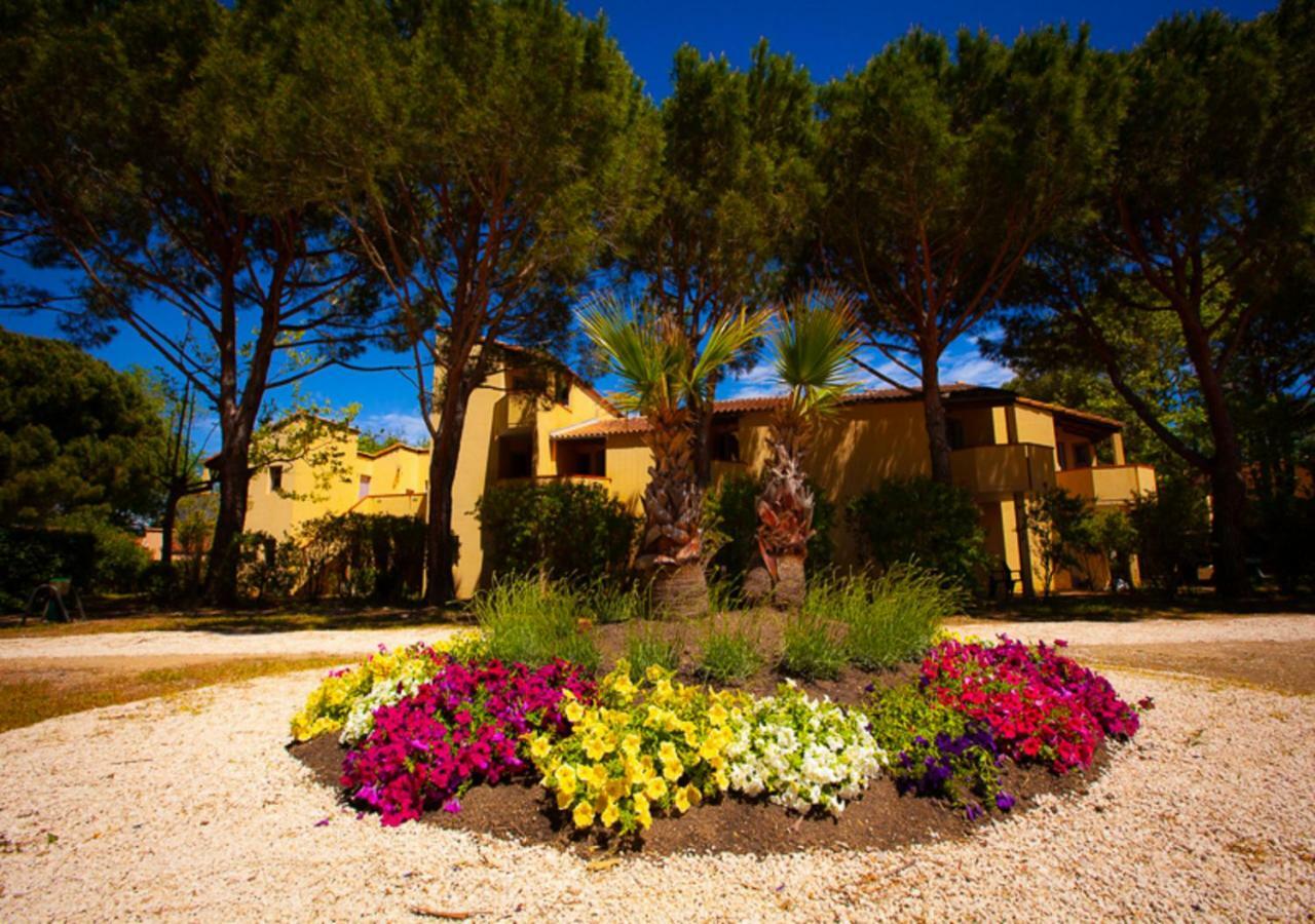 Marina Hotel Club Cogolin Exterior foto